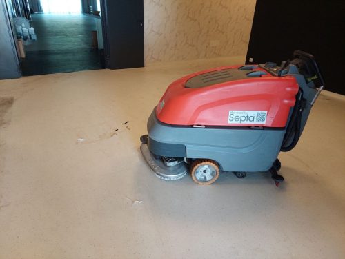 Hako B70 CL (65 cm) padlótisztító gép