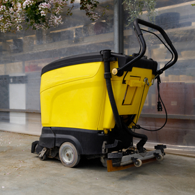 Ipari takarítógép bérlés: miért éri meg jobban, mint a vásárlás? 