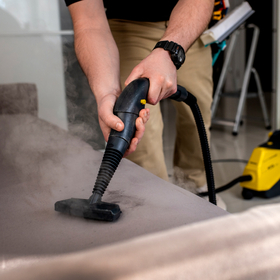 A makacs szennyeződések ellen ideális megoldás az ipari gőztisztító bérlés